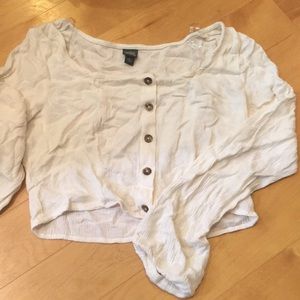 Cropped-mini white blouse top.